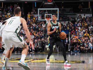 在篮球比赛 在篮球比赛