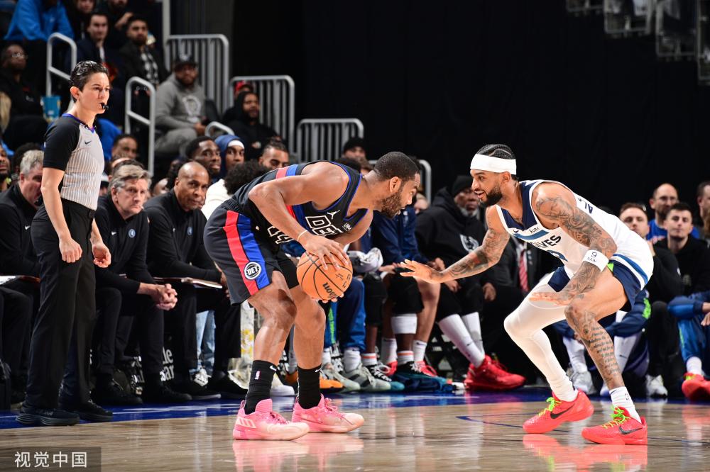 足球记者中 足球记者中