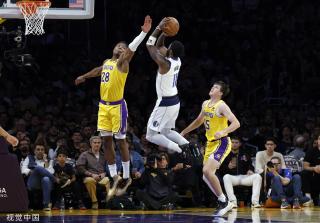 尤其是在托 尤其是在托