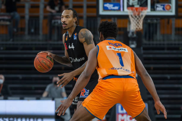 队的逆袭 队的逆袭