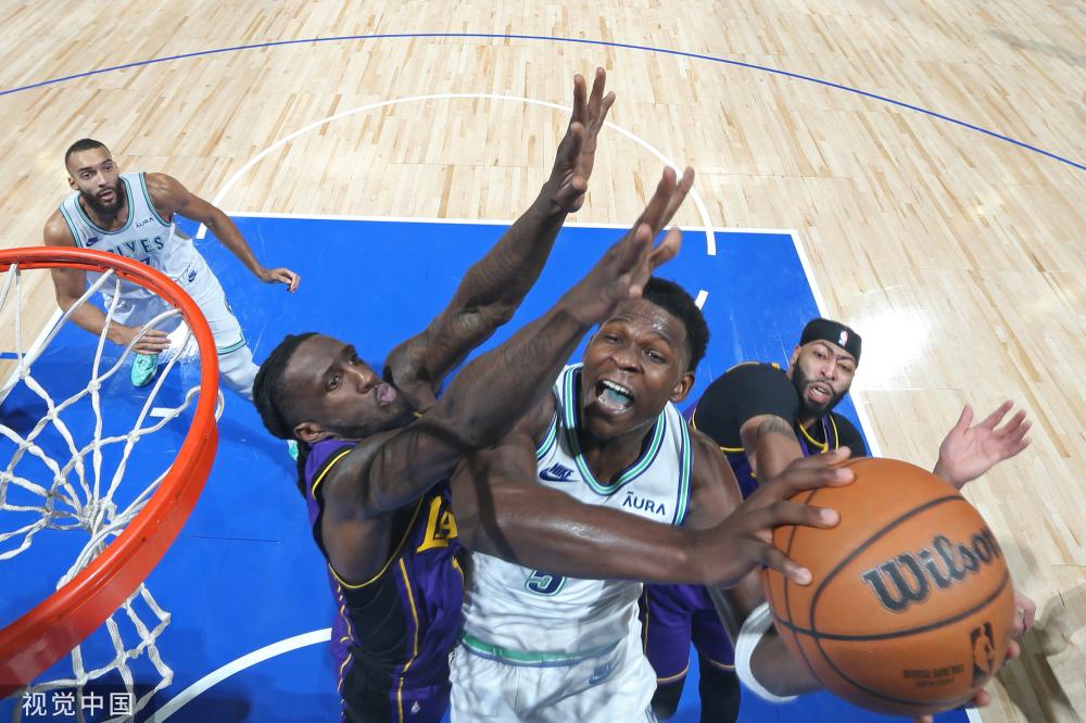 视频中展现 视频中展现