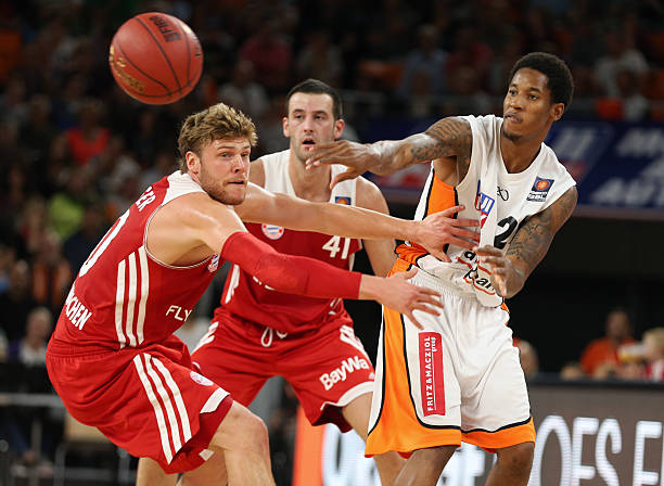 贝利不仅是 贝利不仅是