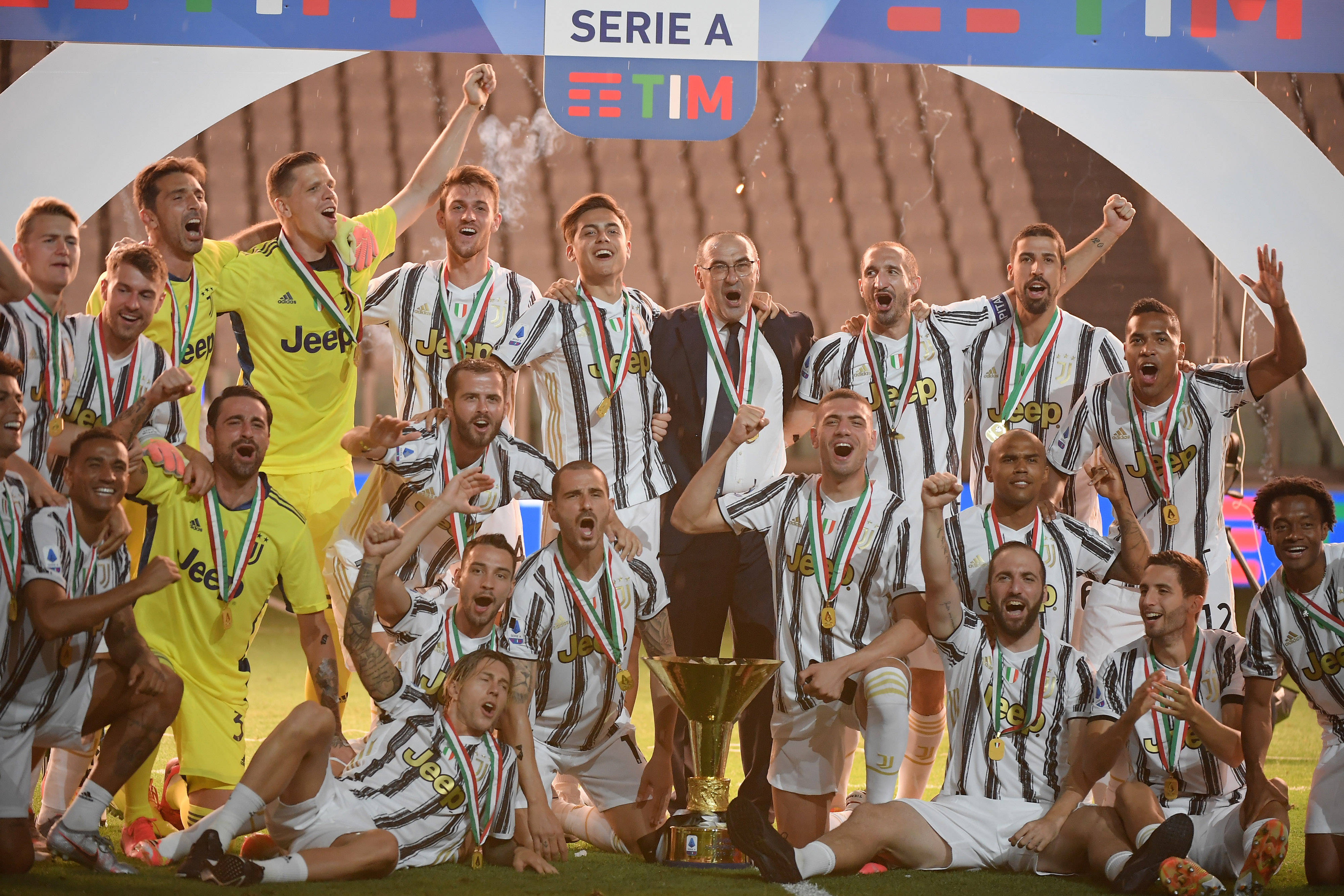 名游客入境 名游客入境