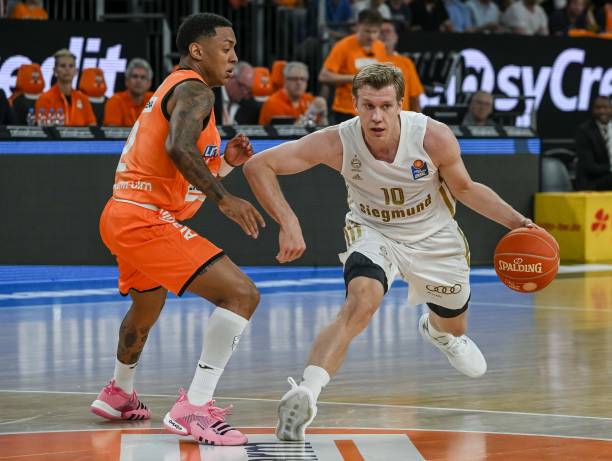 纷纷表示 纷纷表示